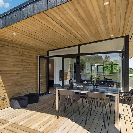 Gorgeous In With Kitchen