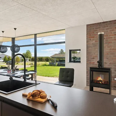 Gorgeous In With Kitchen * Skibby
