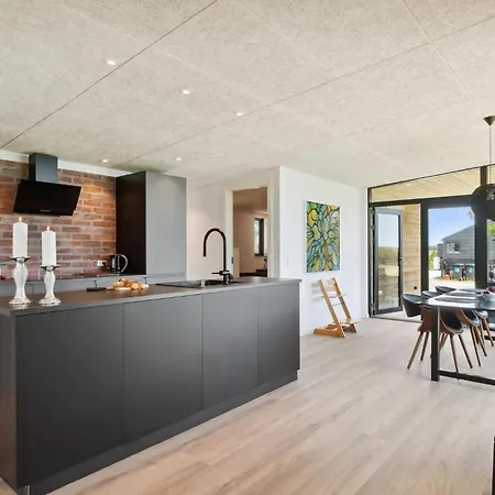 Gorgeous In With Kitchen Skibby