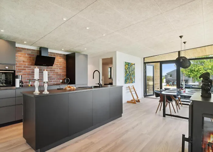 Gorgeous In With Kitchen Skibby